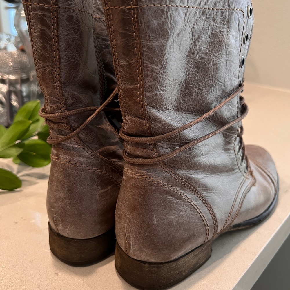 Steve Madden TroopaCombat Moto Boots with Distressed Leather and Mid-Calf Height - Picture 4 of 6